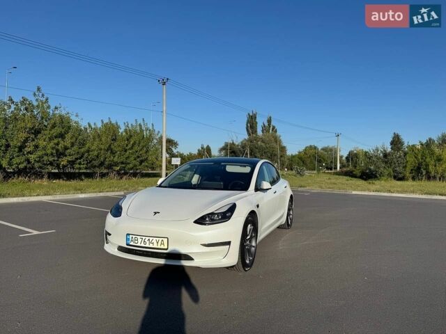 Белый Тесла Модель 3, объемом двигателя 0 л и пробегом 112 тыс. км за 19300 $, фото 1 на Automoto.ua
