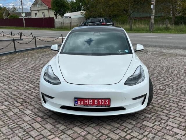 Білий Тесла Модель 3, об'ємом двигуна 0 л та пробігом 136 тис. км за 436 $, фото 1 на Automoto.ua