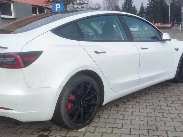 Білий Тесла Модель 3, об'ємом двигуна 0 л та пробігом 89 тис. км за 13700 $, фото 1 на Automoto.ua