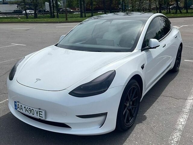 Белый Тесла Модель 3, объемом двигателя 0 л и пробегом 69 тыс. км за 22500 $, фото 1 на Automoto.ua