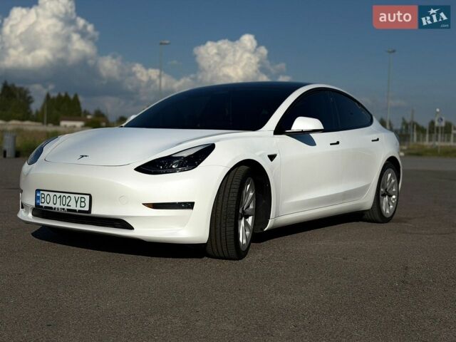 Белый Тесла Модель 3, объемом двигателя 0 л и пробегом 72 тыс. км за 20500 $, фото 1 на Automoto.ua