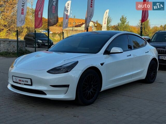 Білий Тесла Модель 3, об'ємом двигуна 0 л та пробігом 155 тис. км за 20655 $, фото 1 на Automoto.ua
