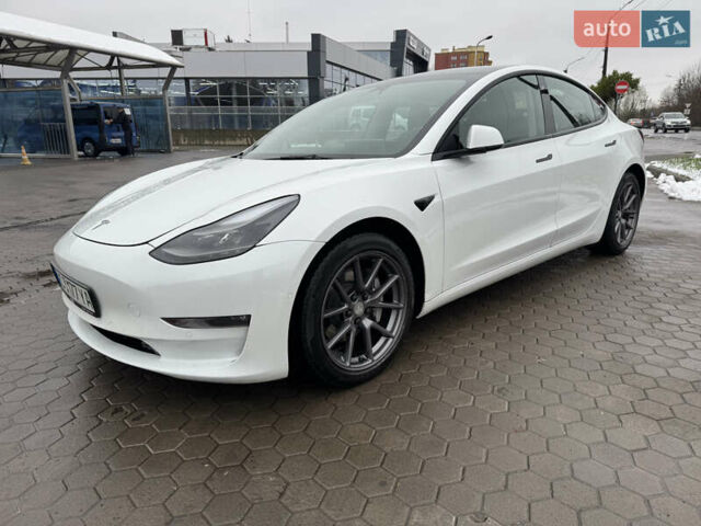 Білий Тесла Модель 3, об'ємом двигуна 0 л та пробігом 110 тис. км за 16900 $, фото 1 на Automoto.ua