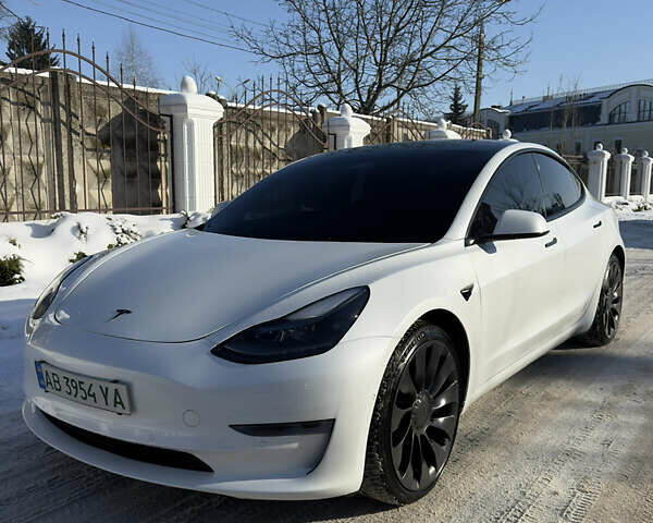 Белый Тесла Модель 3, объемом двигателя 0 л и пробегом 55 тыс. км за 24900 $, фото 1 на Automoto.ua