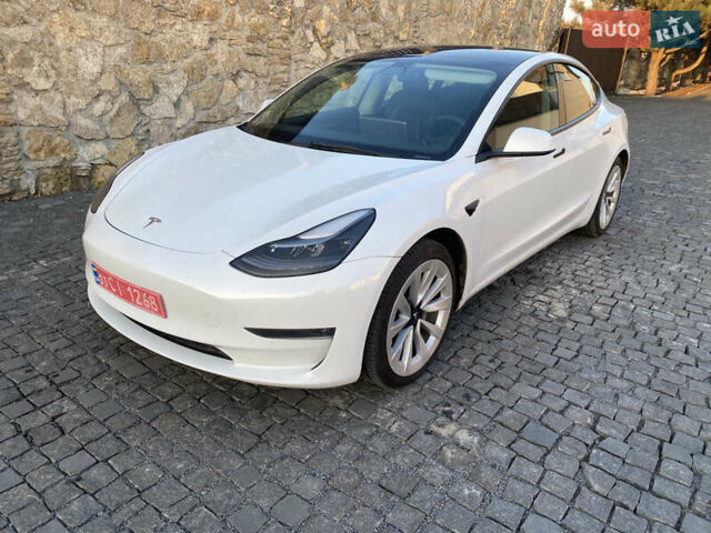 Белый Тесла Модель 3, объемом двигателя 0 л и пробегом 258 тыс. км за 14000 $, фото 1 на Automoto.ua