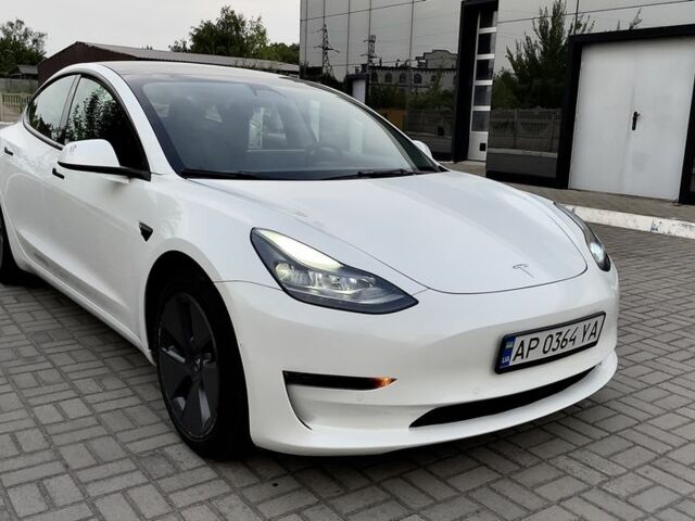 Белый Тесла Модель 3, объемом двигателя 0 л и пробегом 45 тыс. км за 22000 $, фото 1 на Automoto.ua