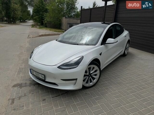 Білий Тесла Модель 3, об'ємом двигуна 0 л та пробігом 41 тис. км за 17200 $, фото 1 на Automoto.ua