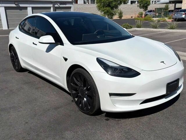 Білий Тесла Модель 3, об'ємом двигуна 0 л та пробігом 15 тис. км за 7925 $, фото 1 на Automoto.ua