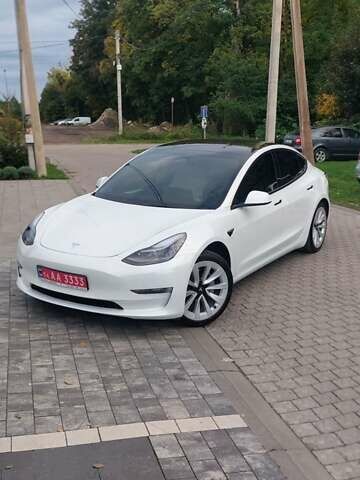 Білий Тесла Модель 3, об'ємом двигуна 0 л та пробігом 35 тис. км за 21800 $, фото 1 на Automoto.ua