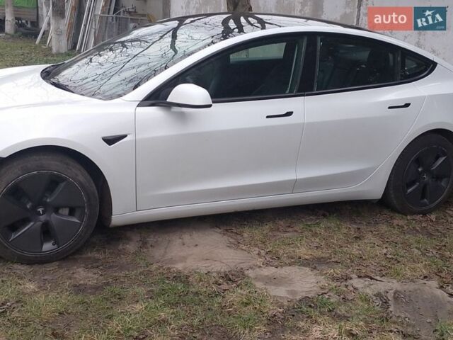 Белый Тесла Модель 3, объемом двигателя 0 л и пробегом 50 тыс. км за 17900 $, фото 1 на Automoto.ua