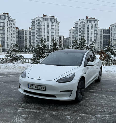 Білий Тесла Модель 3, об'ємом двигуна 0 л та пробігом 70 тис. км за 19000 $, фото 1 на Automoto.ua