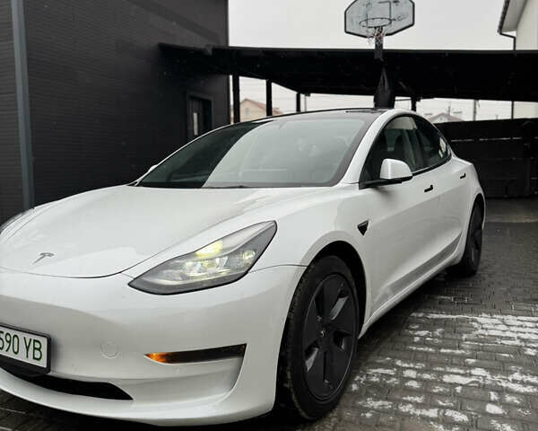 Белый Тесла Модель 3, объемом двигателя 0 л и пробегом 60 тыс. км за 19500 $, фото 1 на Automoto.ua