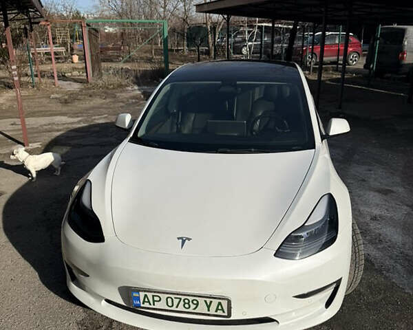 Белый Тесла Модель 3, объемом двигателя 0 л и пробегом 72 тыс. км за 23900 $, фото 1 на Automoto.ua