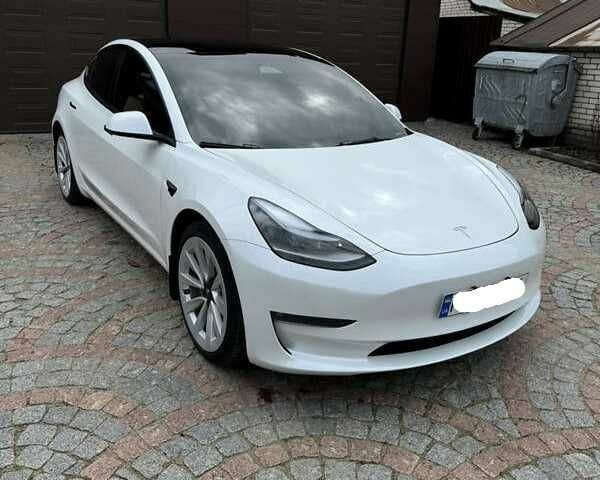 Білий Тесла Модель 3, об'ємом двигуна 0 л та пробігом 50 тис. км за 13505 $, фото 1 на Automoto.ua