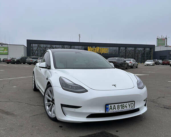 Белый Тесла Модель 3, объемом двигателя 0 л и пробегом 81 тыс. км за 21000 $, фото 1 на Automoto.ua