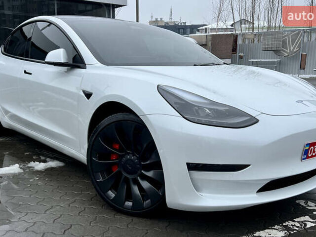 Білий Тесла Модель 3, об'ємом двигуна 0 л та пробігом 5 тис. км за 22500 $, фото 1 на Automoto.ua