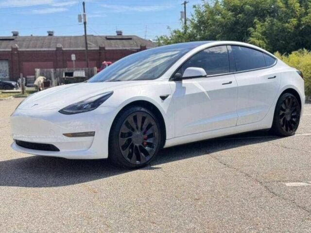 Білий Тесла Модель 3, об'ємом двигуна 0 л та пробігом 25 тис. км за 10500 $, фото 1 на Automoto.ua