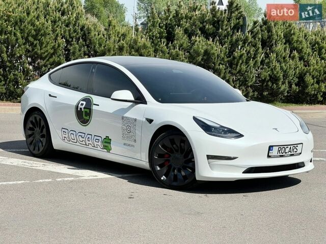 Білий Тесла Модель 3, об'ємом двигуна 0 л та пробігом 39 тис. км за 23999 $, фото 1 на Automoto.ua