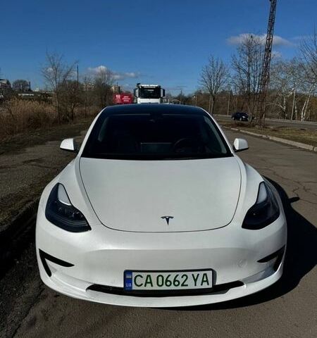 Белый Тесла Модель 3, объемом двигателя 0 л и пробегом 57 тыс. км за 19900 $, фото 1 на Automoto.ua