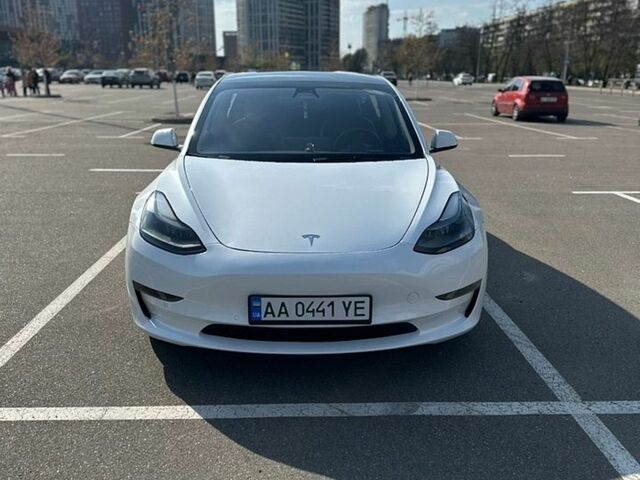 Белый Тесла Модель 3, объемом двигателя 0 л и пробегом 100 тыс. км за 19300 $, фото 1 на Automoto.ua