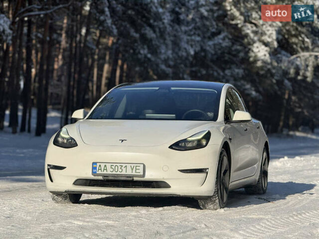Білий Тесла Модель 3, об'ємом двигуна 0 л та пробігом 97 тис. км за 16500 $, фото 1 на Automoto.ua