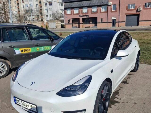 Белый Тесла Модель 3, объемом двигателя 0 л и пробегом 36 тыс. км за 25500 $, фото 1 на Automoto.ua