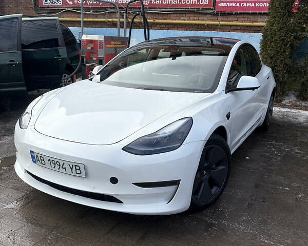 Білий Тесла Модель 3, об'ємом двигуна 0 л та пробігом 58 тис. км за 21000 $, фото 1 на Automoto.ua