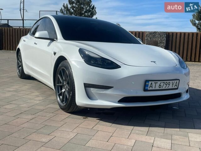 Белый Тесла Модель 3, объемом двигателя 0 л и пробегом 142 тыс. км за 18800 $, фото 1 на Automoto.ua