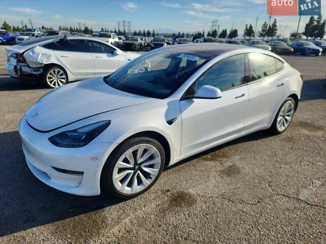 Белый Тесла Модель 3, объемом двигателя 0 л и пробегом 68 тыс. км за 6000 $, фото 1 на Automoto.ua