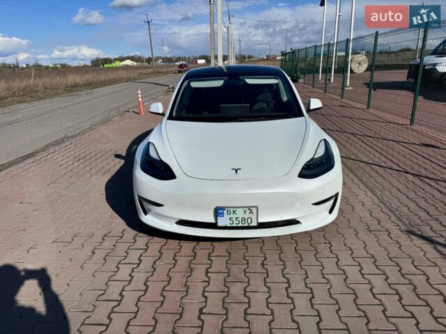 Белый Тесла Модель 3, объемом двигателя 0 л и пробегом 28 тыс. км за 18600 $, фото 1 на Automoto.ua