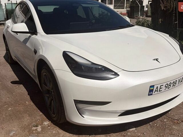 Белый Тесла Модель 3, объемом двигателя 0 л и пробегом 55 тыс. км за 22800 $, фото 1 на Automoto.ua