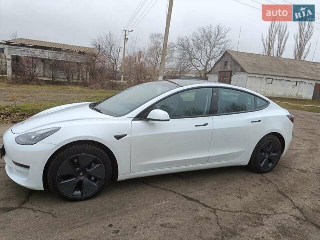 Белый Тесла Модель 3, объемом двигателя 0 л и пробегом 79 тыс. км за 18999 $, фото 1 на Automoto.ua