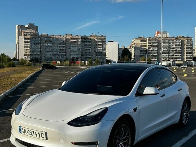 Білий Тесла Модель 3, об'ємом двигуна 0 л та пробігом 122 тис. км за 23000 $, фото 1 на Automoto.ua