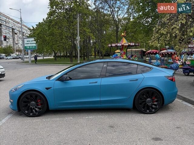 Белый Тесла Модель 3, объемом двигателя 0 л и пробегом 77 тыс. км за 24999 $, фото 1 на Automoto.ua