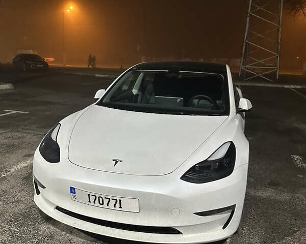 Белый Тесла Модель 3, объемом двигателя 0 л и пробегом 55 тыс. км за 16900 $, фото 1 на Automoto.ua