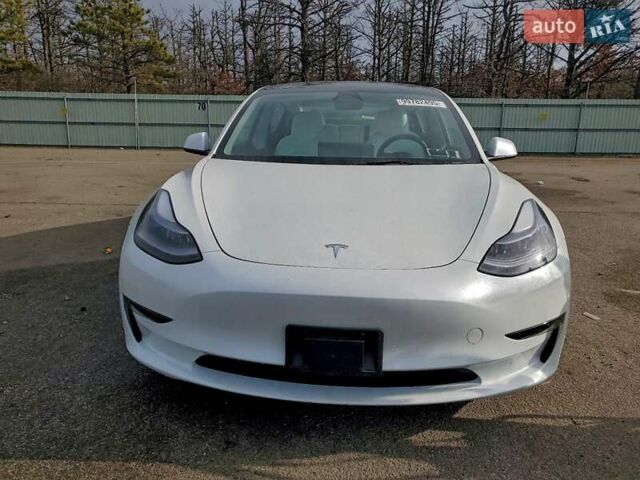 Білий Тесла Модель 3, об'ємом двигуна 0 л та пробігом 20 тис. км за 12900 $, фото 1 на Automoto.ua