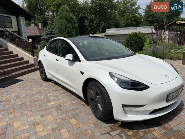 Білий Тесла Модель 3, об'ємом двигуна 0 л та пробігом 70 тис. км за 22999 $, фото 1 на Automoto.ua