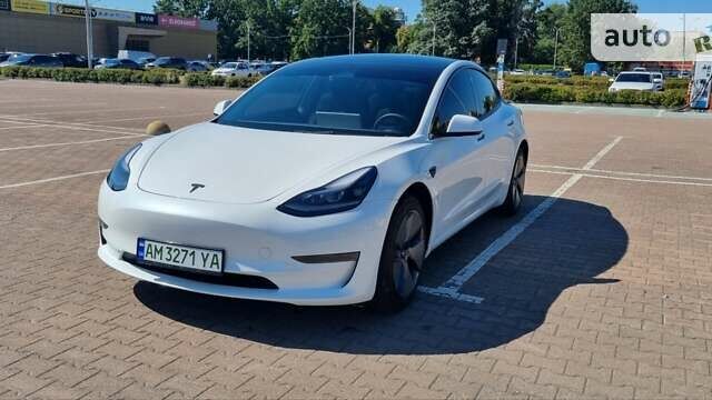 Білий Тесла Модель 3, об'ємом двигуна 0 л та пробігом 35 тис. км за 18200 $, фото 1 на Automoto.ua
