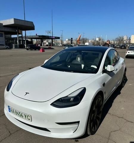 Білий Тесла Модель 3, об'ємом двигуна 0 л та пробігом 75 тис. км за 26900 $, фото 1 на Automoto.ua