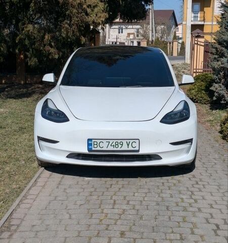 Білий Тесла Модель 3, об'ємом двигуна 0 л та пробігом 89 тис. км за 18500 $, фото 1 на Automoto.ua