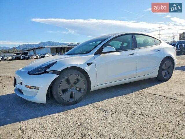 Білий Тесла Модель 3, об'ємом двигуна 0 л та пробігом 33 тис. км за 5000 $, фото 1 на Automoto.ua