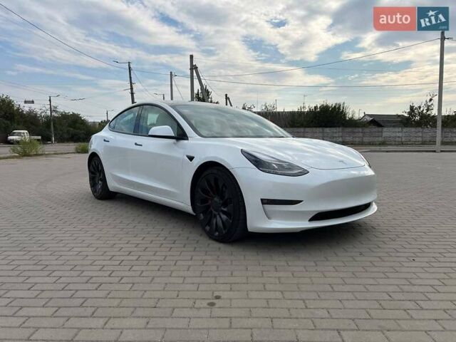 Білий Тесла Модель 3, об'ємом двигуна 0 л та пробігом 5 тис. км за 36500 $, фото 1 на Automoto.ua