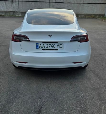 Білий Тесла Модель 3, об'ємом двигуна 0 л та пробігом 108 тис. км за 18200 $, фото 1 на Automoto.ua