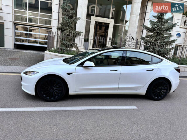 Белый Тесла Модель 3, объемом двигателя 0 л и пробегом 33 тыс. км за 33300 $, фото 1 на Automoto.ua
