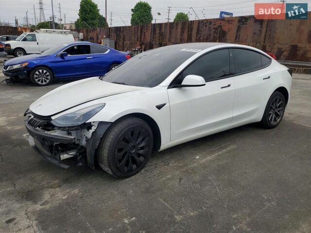 Білий Тесла Модель 3, об'ємом двигуна 0 л та пробігом 76 тис. км за 9500 $, фото 1 на Automoto.ua