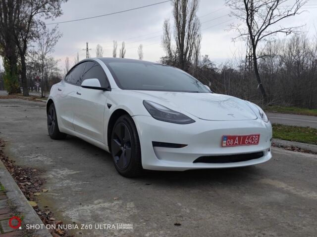 Белый Тесла Модель 3, объемом двигателя 0 л и пробегом 74 тыс. км за 412 $, фото 1 на Automoto.ua