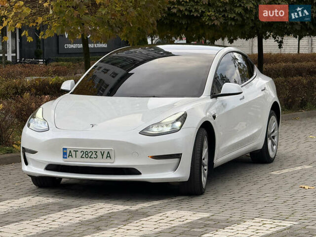 Белый Тесла Модель 3, объемом двигателя 0 л и пробегом 33 тыс. км за 24999 $, фото 1 на Automoto.ua