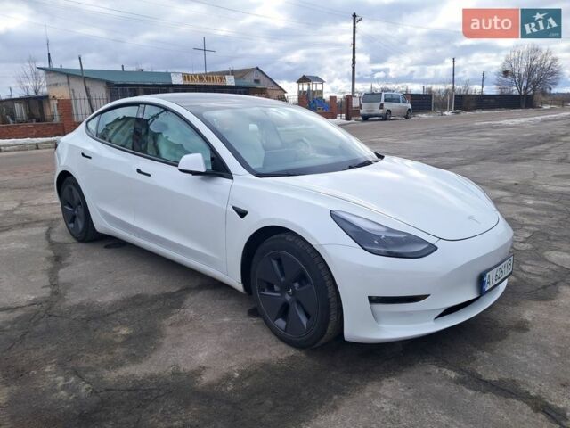 Білий Тесла Модель 3, об'ємом двигуна 0 л та пробігом 27 тис. км за 20950 $, фото 1 на Automoto.ua