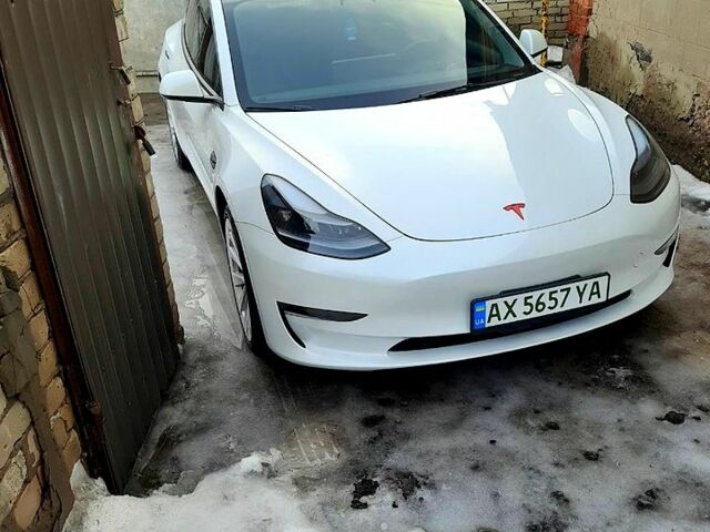 Білий Тесла Модель 3, об'ємом двигуна 0 л та пробігом 3100 тис. км за 21500 $, фото 1 на Automoto.ua