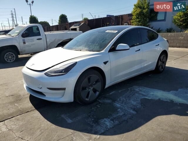 Білий Тесла Модель 3, об'ємом двигуна 0 л та пробігом 49 тис. км за 7500 $, фото 1 на Automoto.ua